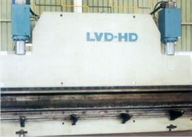 長(zhǎng)江衡器工藝&mdash;&mdash;數(shù)控板料折彎